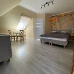 Nad Zalewem Swim 미에드지보드지