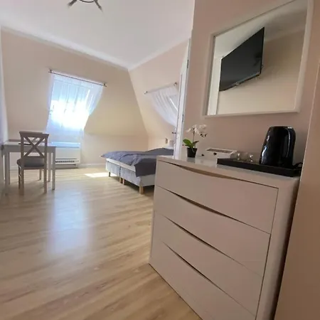 Goscinne Nad Zalewem Swim Międzywodzie