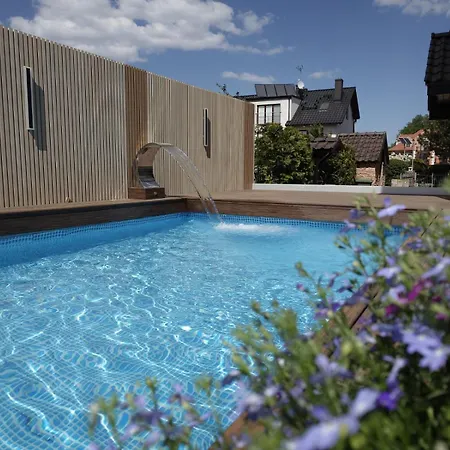 Goscinne Nad Zalewem Swim Habitación en casa particular *